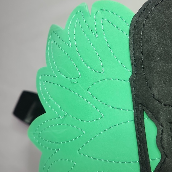 PINK Pineapple Cooler Bag - Victoria's Secret Beach Bag - Picture 7 of 15